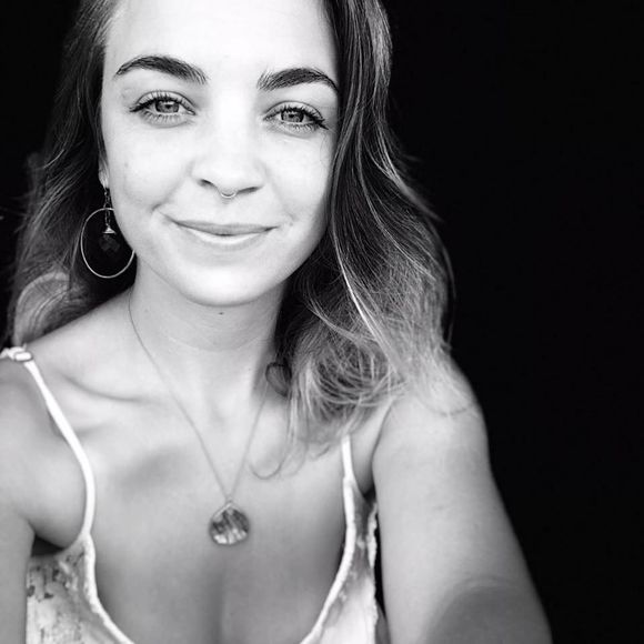 Meet your Posher, Megan - Picture 1 of 1